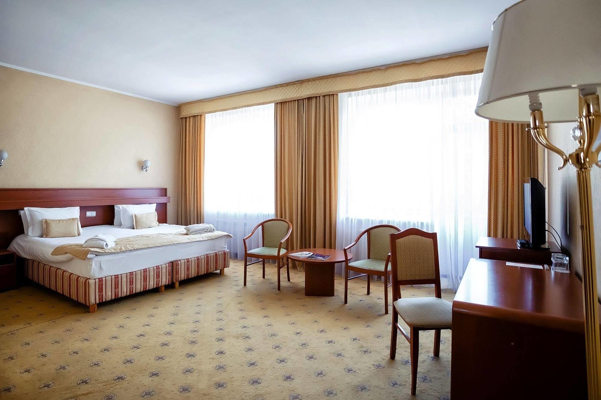 City Hotel Tien Shan Koktobe المظهر الخارجي الصورة