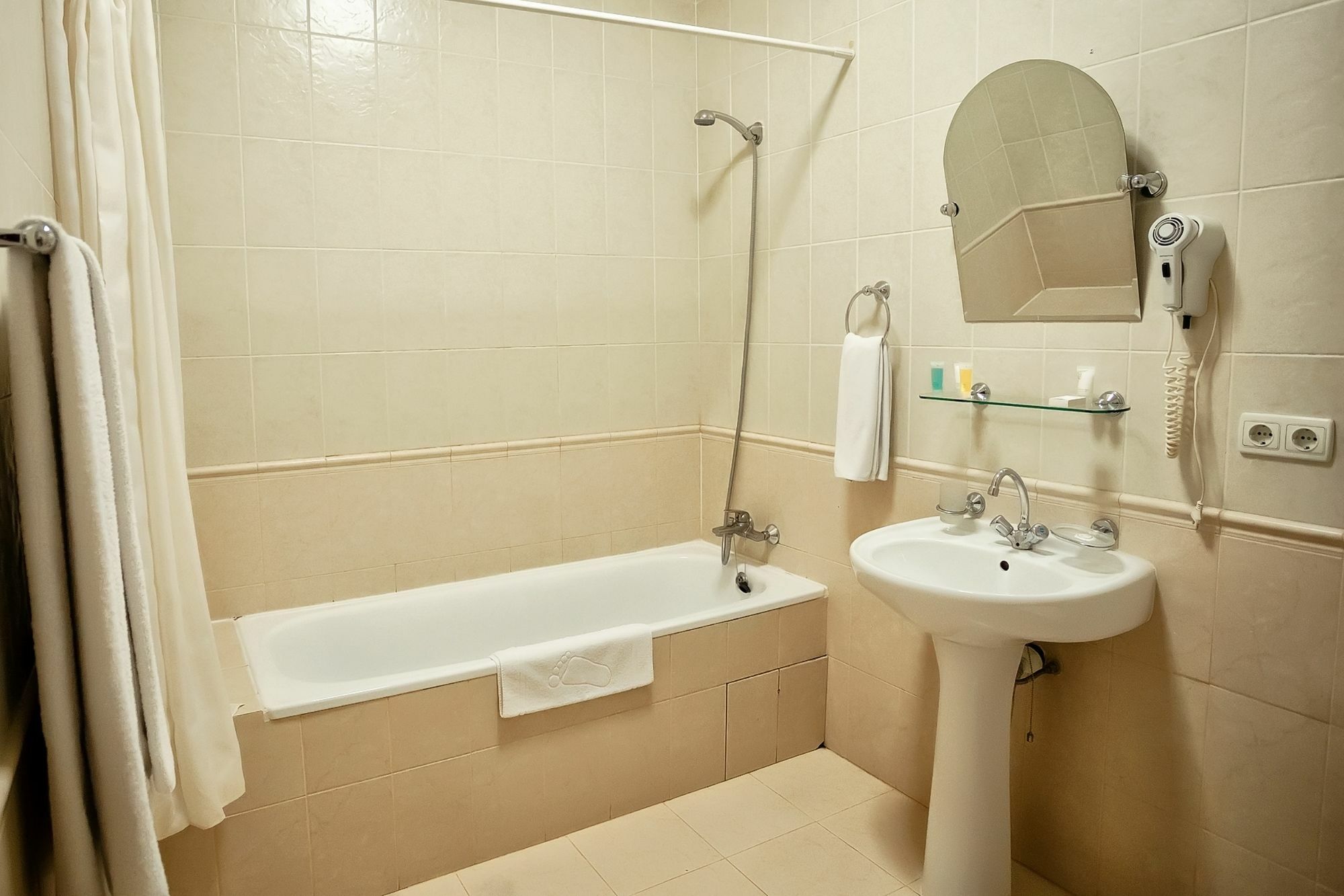 City Hotel Tien Shan Koktobe المظهر الخارجي الصورة